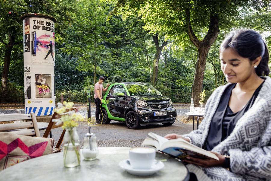  Smart ForTwo Prime Coupe Electric Drive 2017 года  (фото 20 из 48)